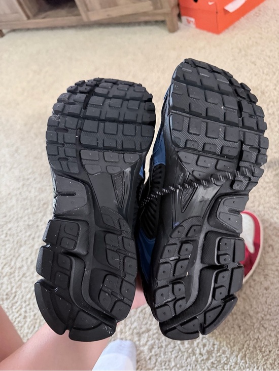 Nike Vomero 5 blue and black main image 6